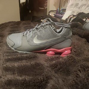 Girls Or Boys Nike Shox Avenue 848118- Size 3Y